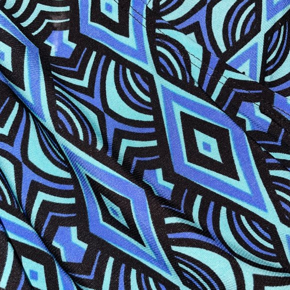 Geometric Print Mock-Wrap Dress - Picture 5 of 9